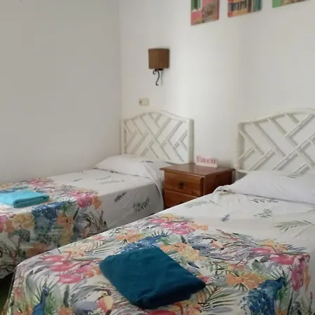 Apartment Mimosas. Bajo Con Wifi. Piscinas Comunitarias *